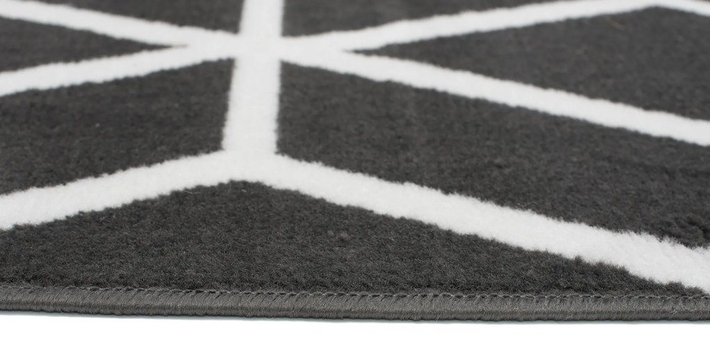 Moderný koberec C434A DARK GREY/WHITE BALI PP White Rozmer: 180x250