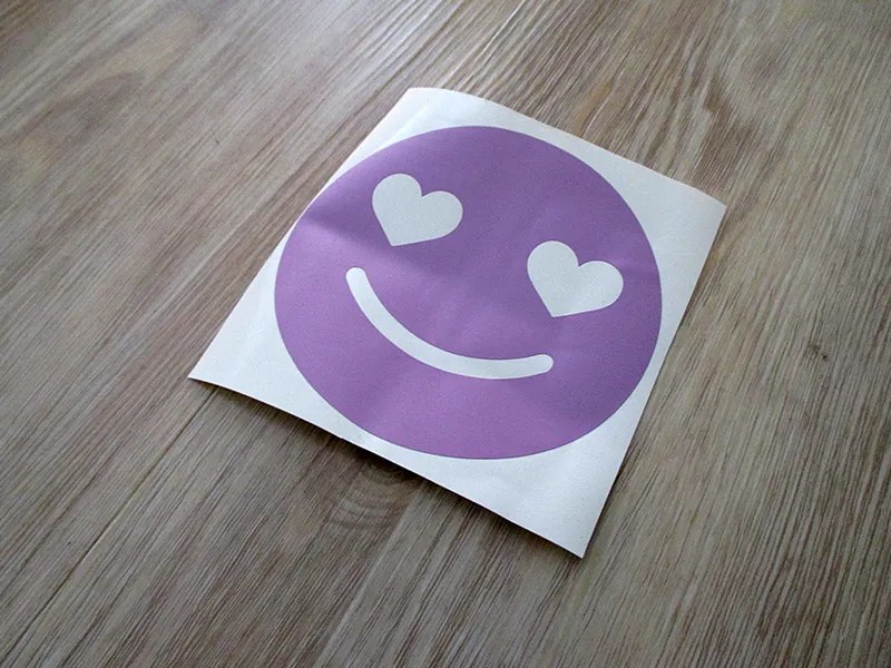 Zamilovaný smajlík nálepka na stenu 120 × 120 cm