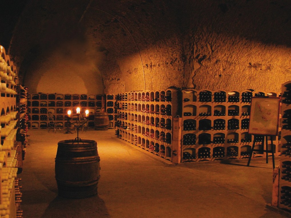 12 x Regál na víno Bloc Cellier - Super červený, kapacita fliaš: 276