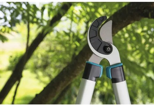 Nožnice na konáre GARDENA EasyCut 680 A nákovkové