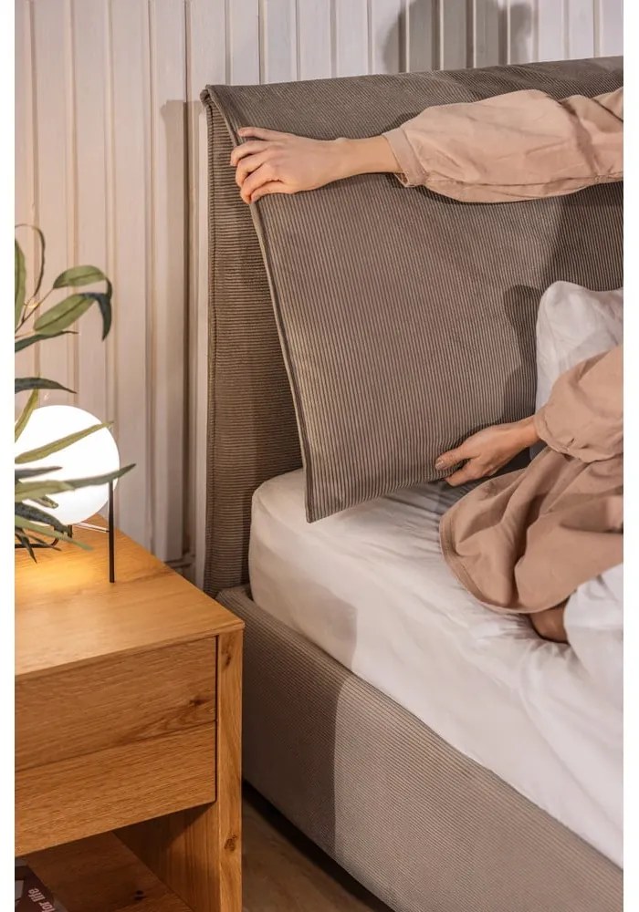 Čalúnená dvojlôžková posteľ taupe s úložným priestorom s roštom 180x200 cm Thessa Pillow – Bonami Selection