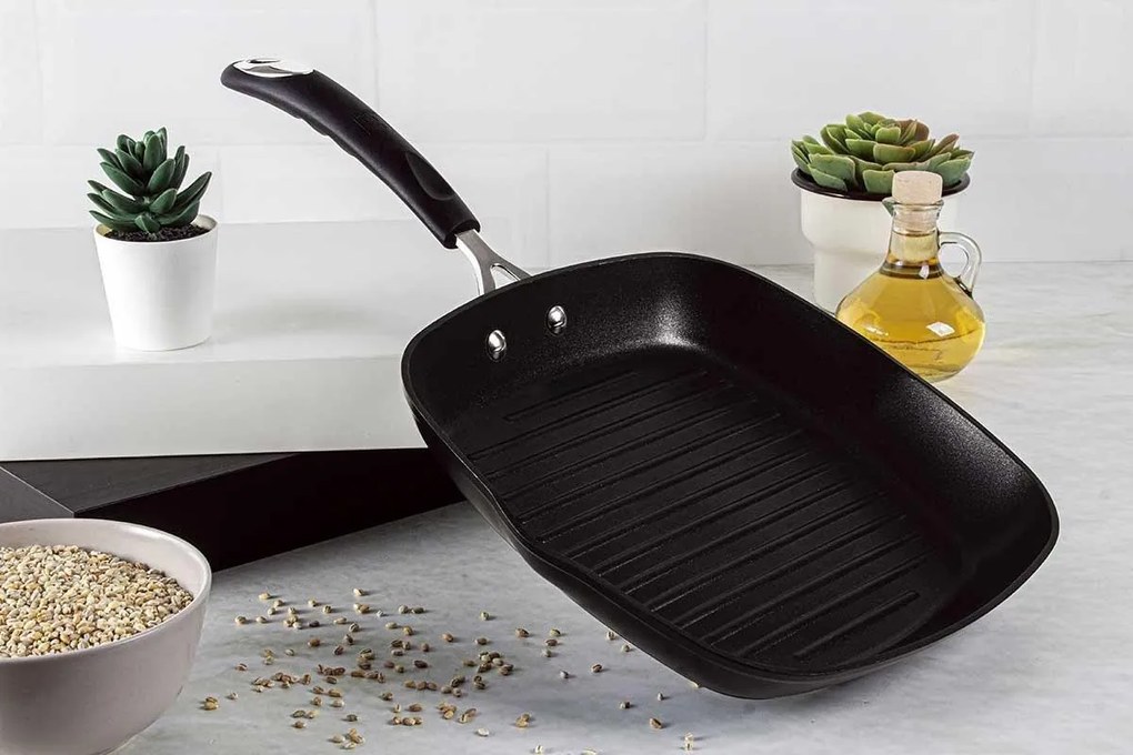 Black Professional grilovacia panvica, 28 cm