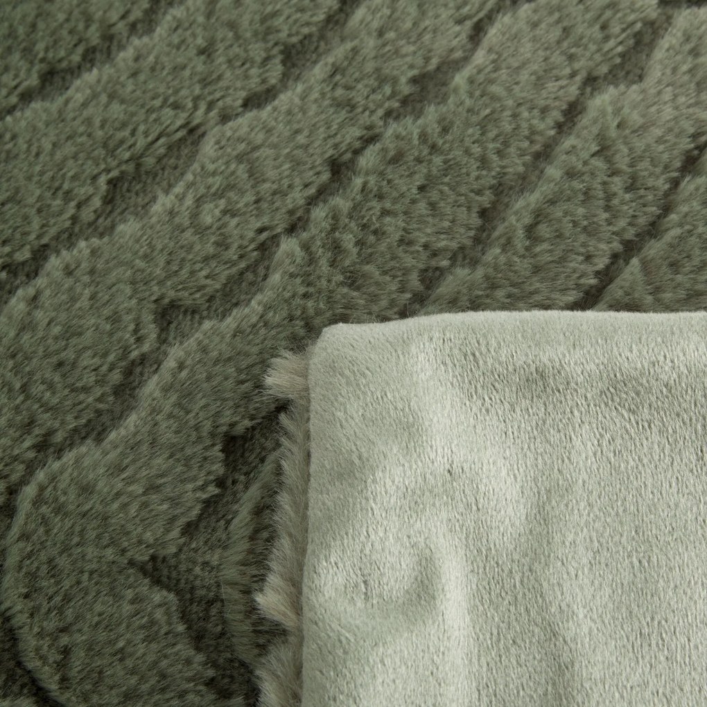 CHLPATÁ DEKA KATE 150X200 CM OLIVOVÁ