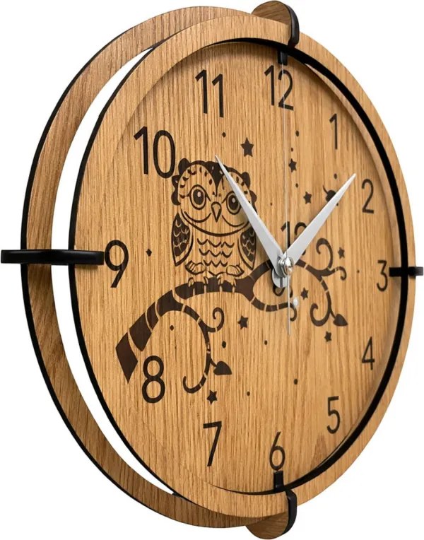 Drevené nástenné hodiny Sova na vetve – dubový dekor, tichý chod | SENTOP HDF0573-OAK