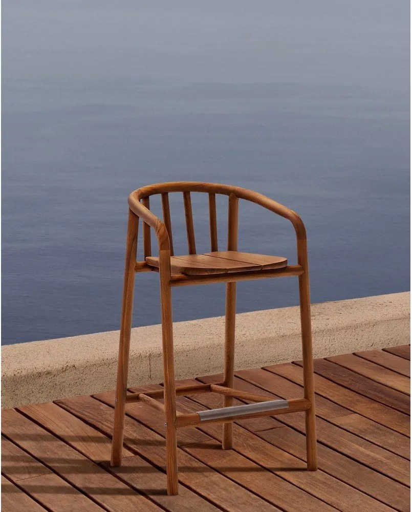 Drevená záhradná barová stolička v prírodnej farbe Turqueta – Kave Home