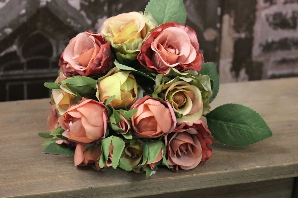 Ružovo zelená umelá kytica z 18 ruží