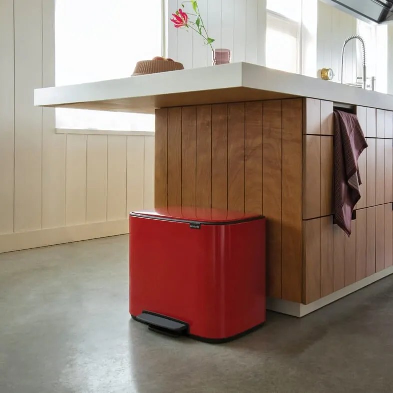 Brabantia BO pedálový kôš 3x11L červená