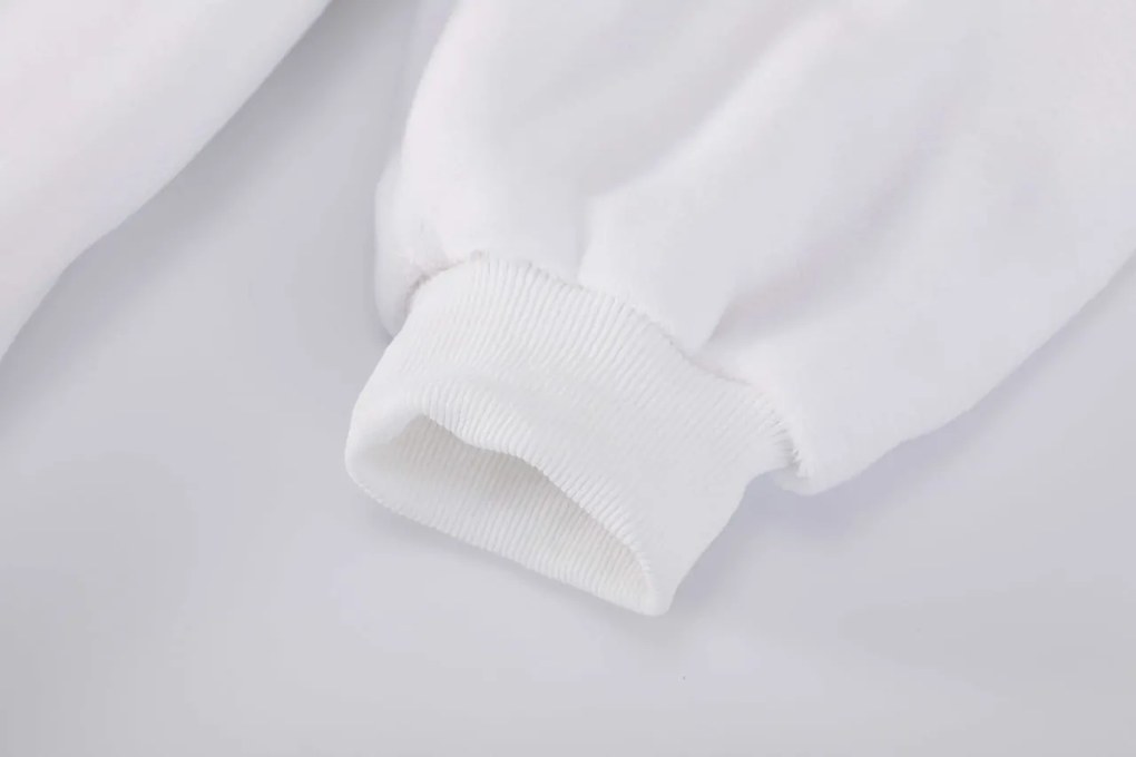 Deka s rukávmi HOODIE biela