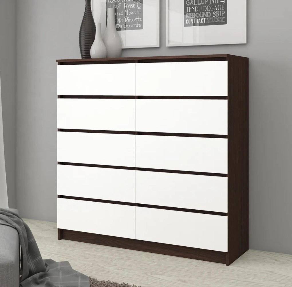 Komoda Kapil III (wenge + biela). Akcia -18%. Vlastná spoľahlivá doprava až k Vám domov. 1069149