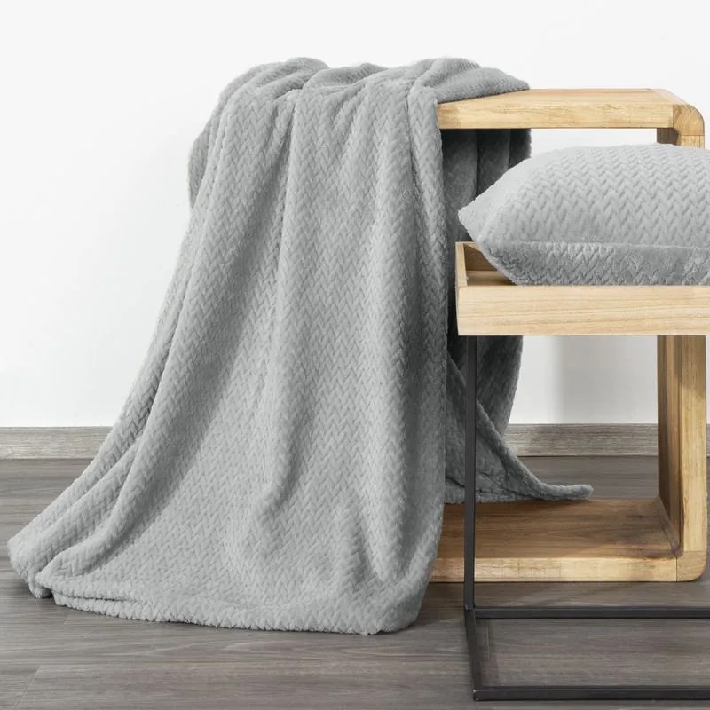 Dekorstudio Deka CINDY3 v striebornej farbe farbe Rozmer deky: 200x220cm