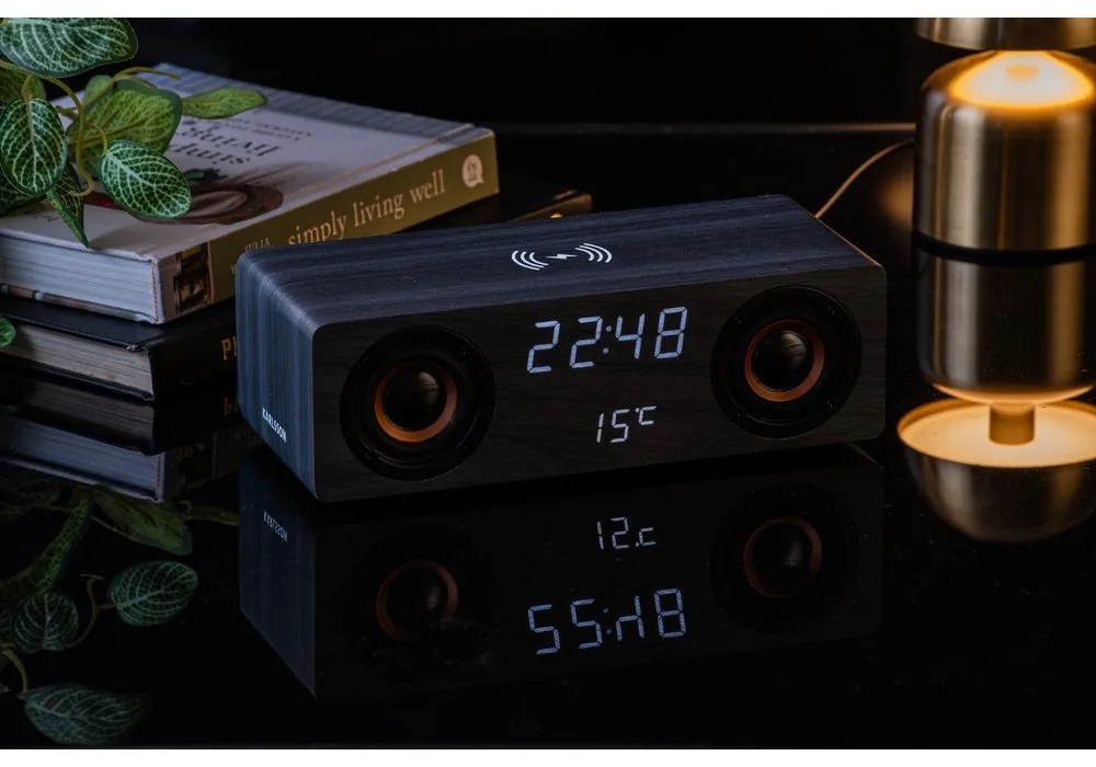 Digitálny rádiobudík s bezdrôtovou nabíjačkou Classic BT – Karlsson