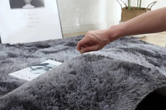 Protišmykový koberec SHAGGY ombré, sivý kruh