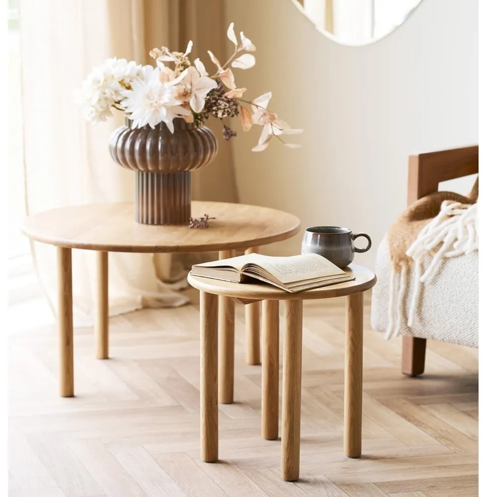Okrúhly konferenčný stolík z dubového dreva v prírodnej farbe ø 70 cm Jena – House Nordic