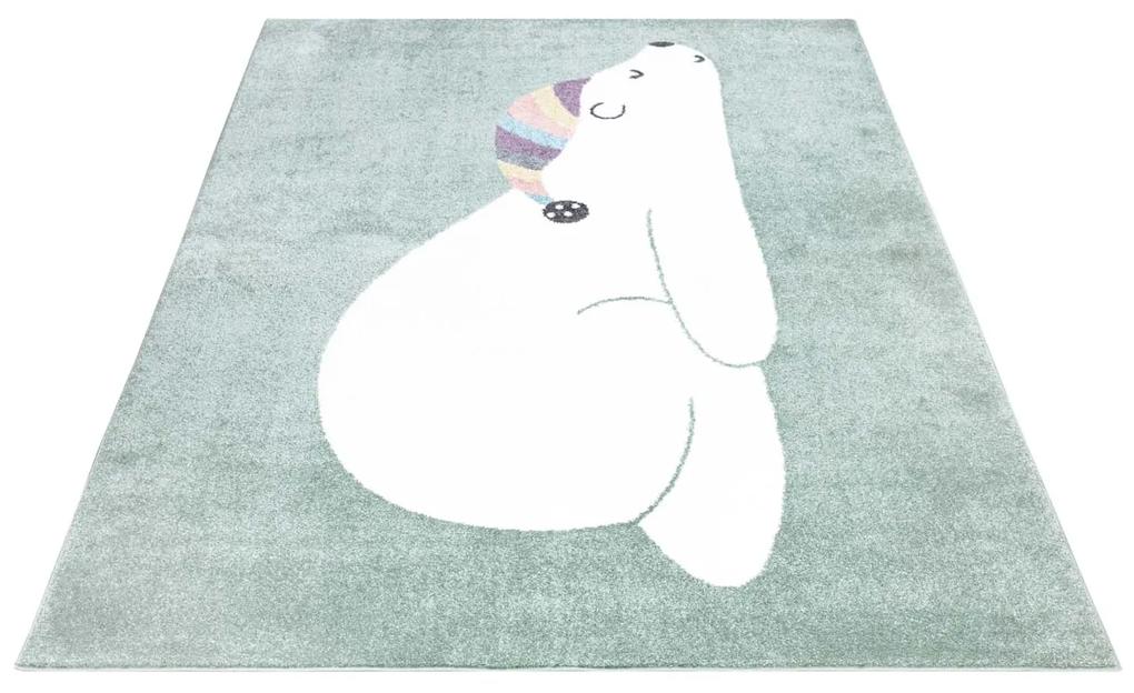 Dekorstudio Zelený koberec ANIME do detskej izby - medveď 921 Rozmer koberca: 120x160cm