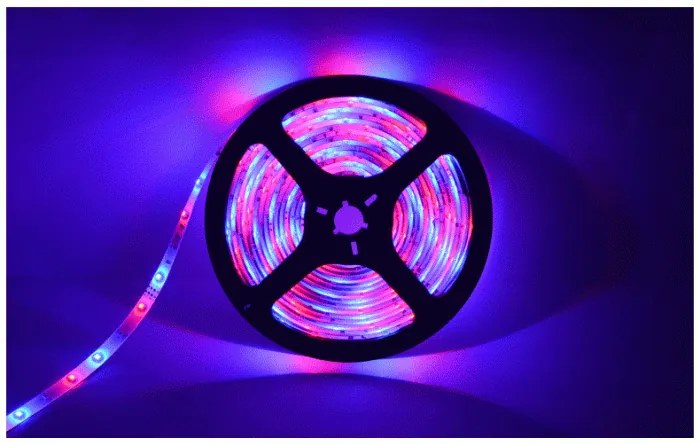 Zaparkorun LED RGB pásik za televízor - 2 m