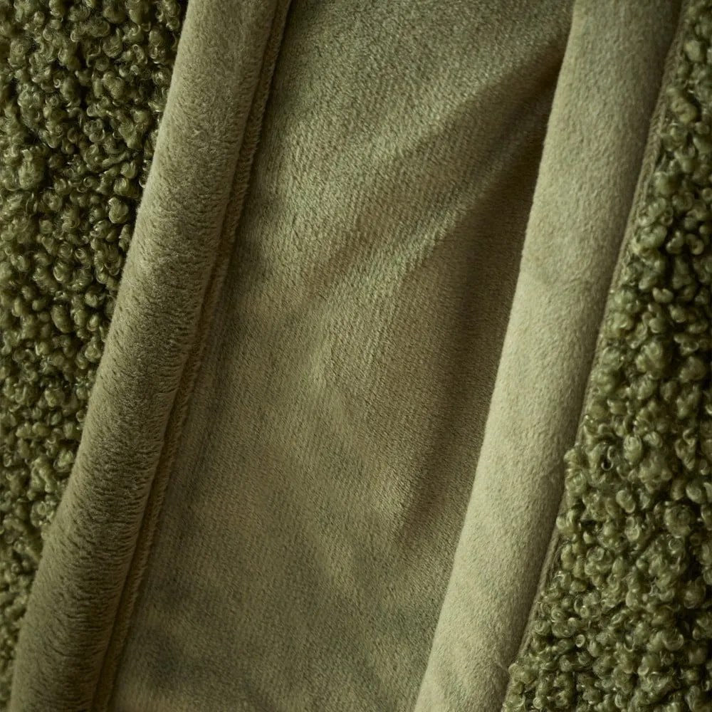 Zelená deka z mikroplyšu 130x170 cm Velvet Boucle – Catherine Lansfield