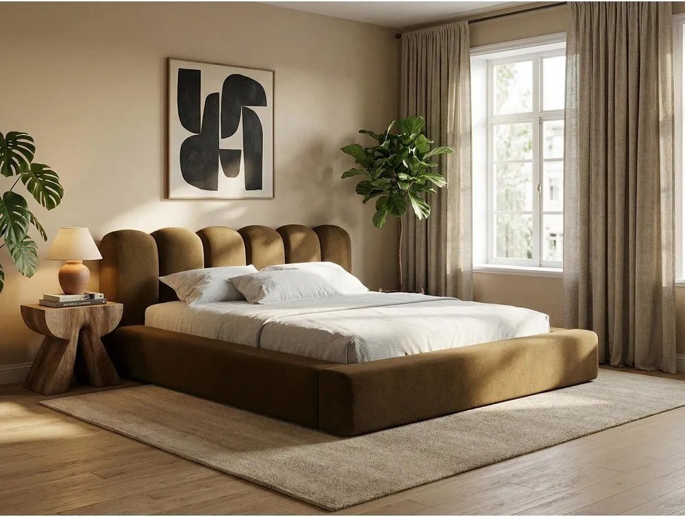 Béžová čalúnená dvojlôžková posteľ s úložným priestorom s roštom 140x200 cm Mano – Makamii