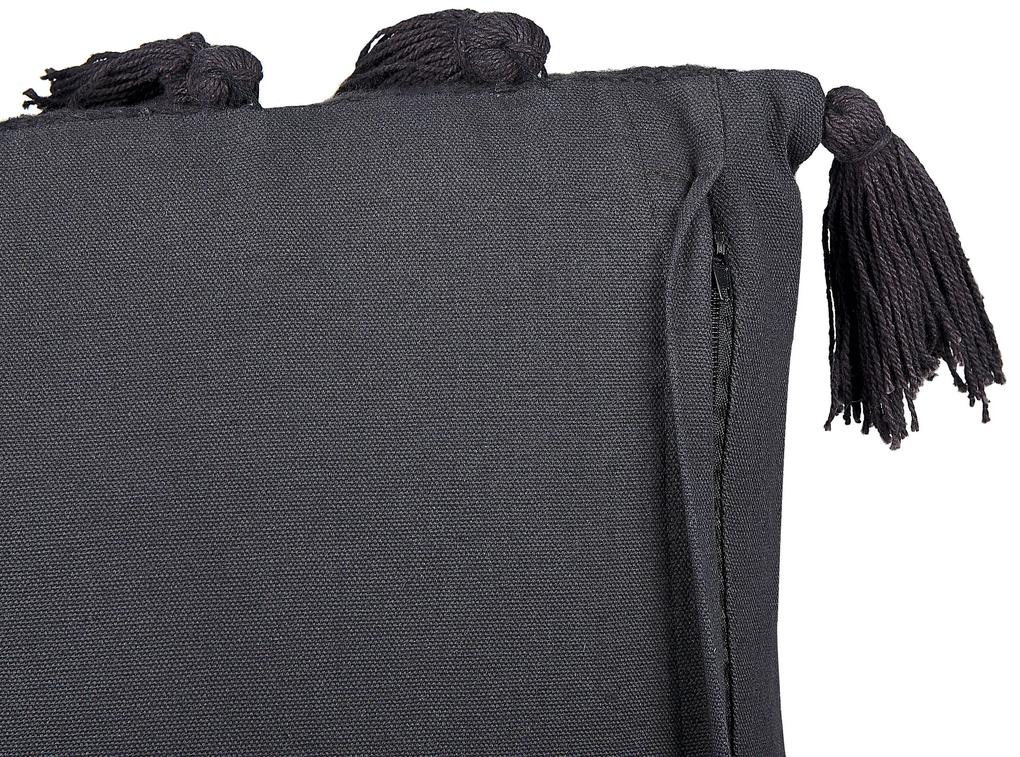 Bavlnený vankúš so strapcami 35 x 55 cm sivý LYTHRUM Beliani