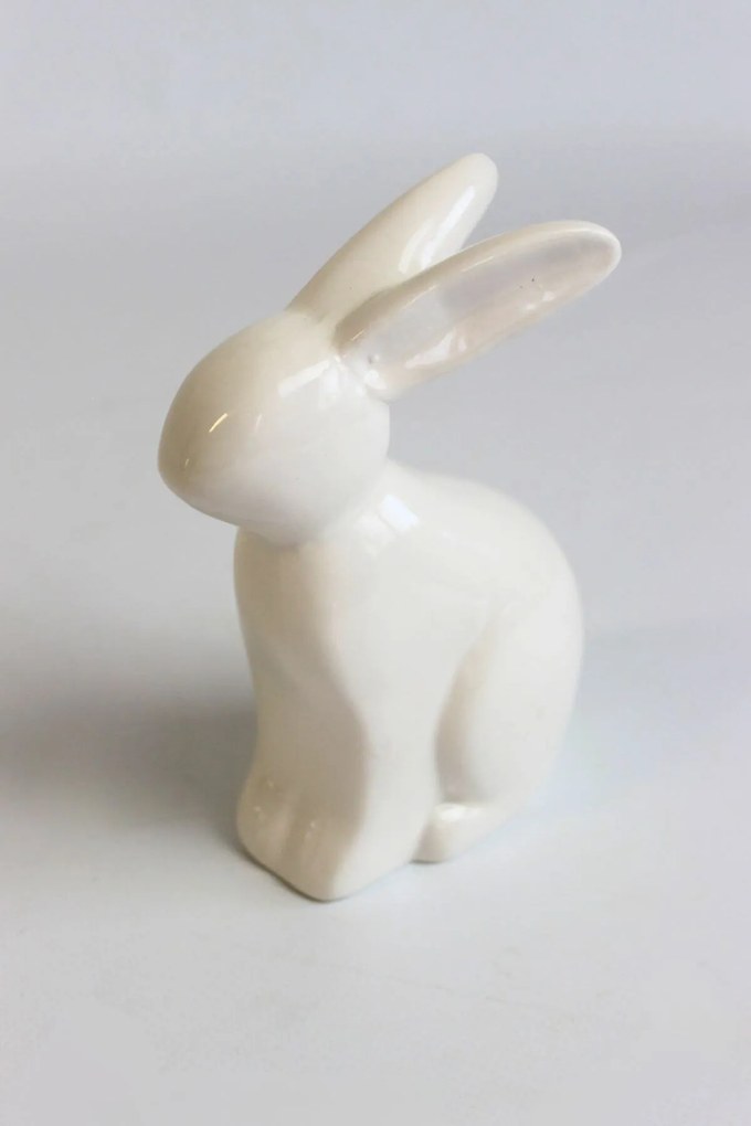 Biely keramický zajac sediaci 15cm