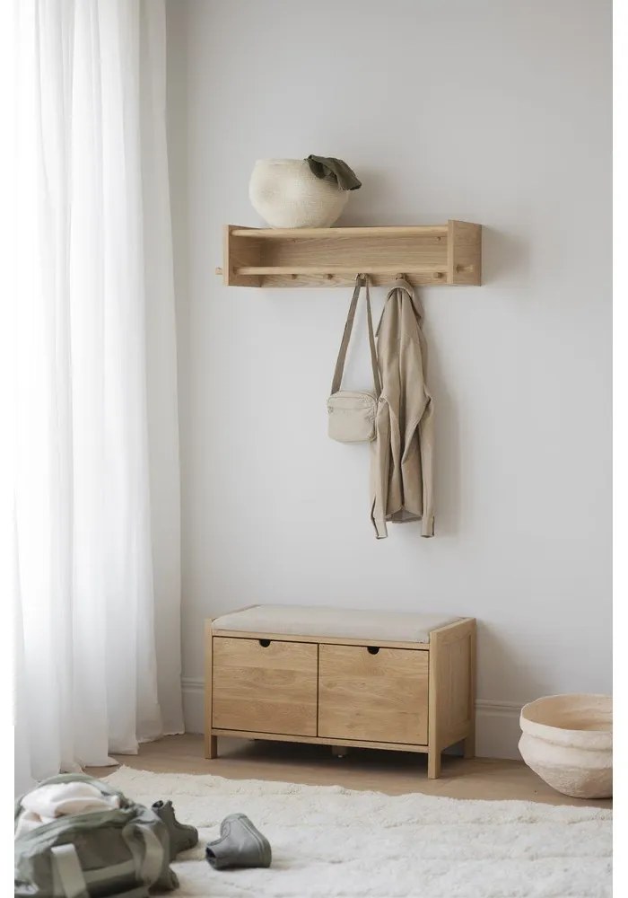 Nástenný vešiak z dubového dreva v prírodnej farbe s poličkou Hillmond – Rowico