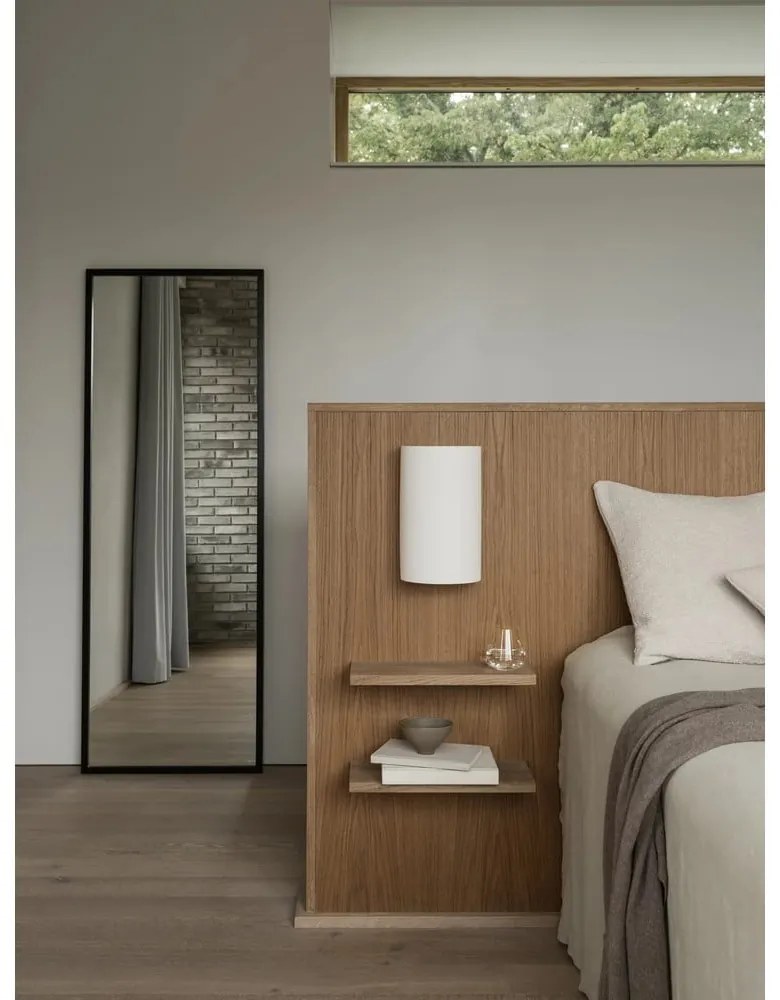 Nástenné zrkadlo s dreveným rámom 60x170 cm Miro – Blomus