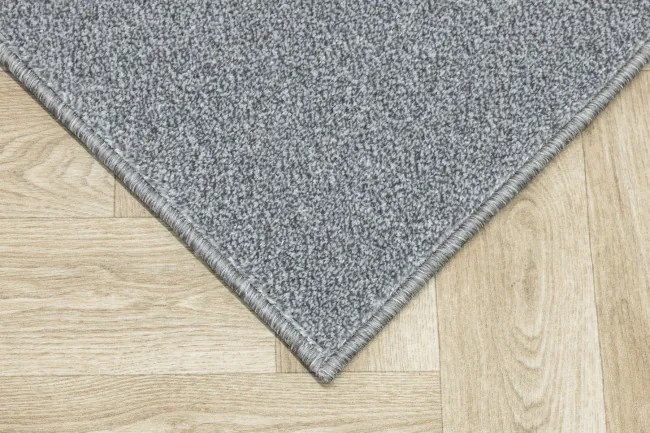 Koberec New Montego 173 sivý