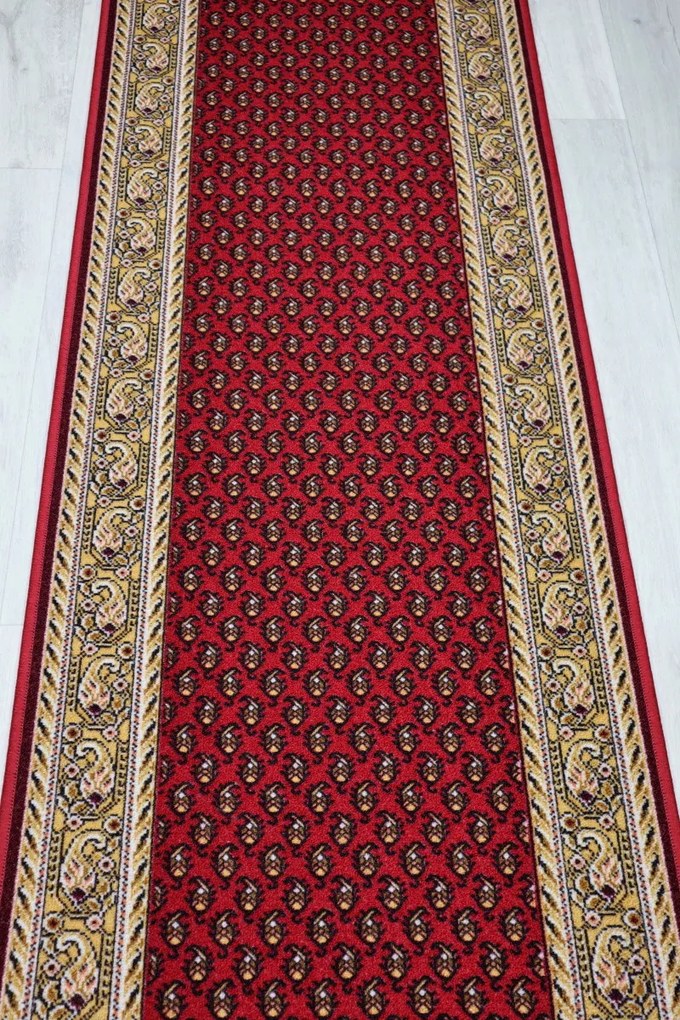 Associated Weavers, Protišmykový behúň na mieru Inca 11, šíre 67 cm, červená, chodba / predsieň