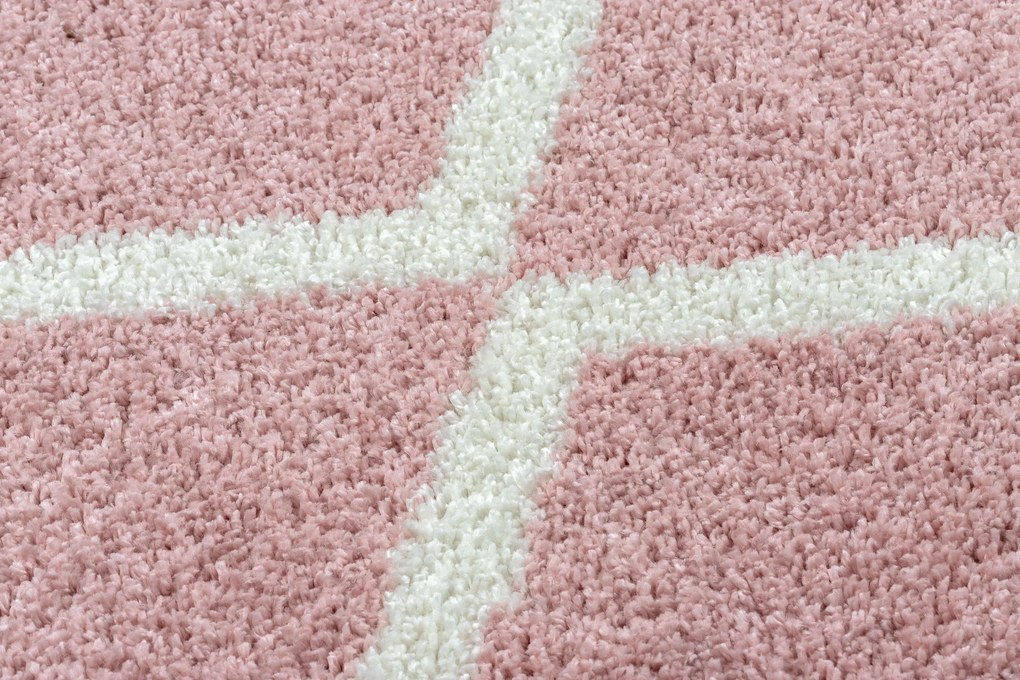 Koberec TROIK A0010,  ružovo -biely - strapce, Maroko Shaggy