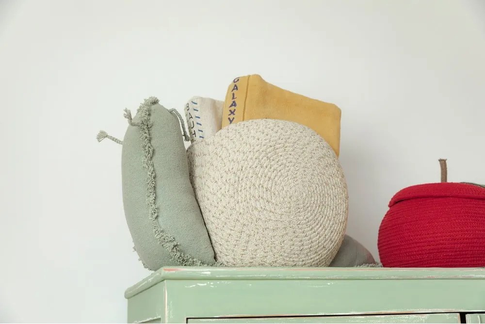 Krémový/šalviovozelený látkový detský kôš na hračky 60x24x30 cm Big Snail – Lorena Canals