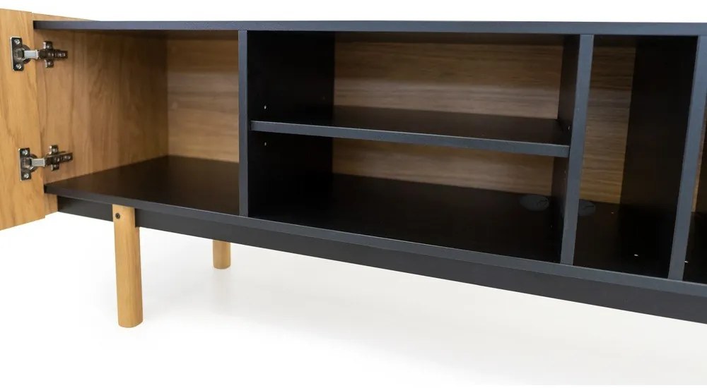 Čierny/prírodný TV stolík v dekore duba 175x60 cm Porto - Woodman