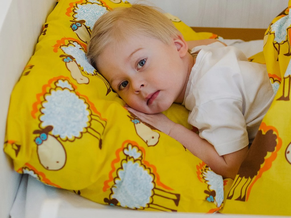 Bavlnené obliečky do postieľky Beránkovia žlté