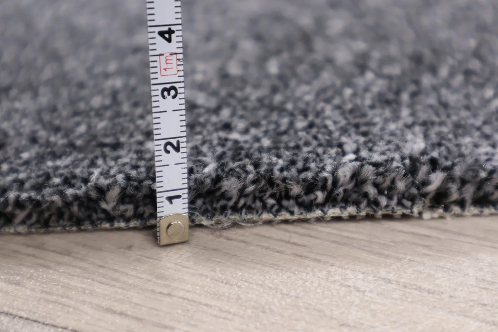 Vopi, Koberec metráž Apollo Soft antra - neúčtujeme odrezky z role, na mieru, šíře 1,33m,1m,2m,3m,4m,na mieru, neúčtujeme odrezky, šedá, ab (mriežka), chodba / predsieň