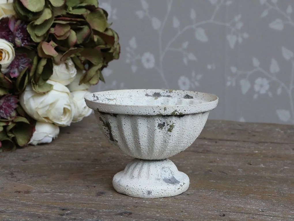 Krémová antik plechová mištička na nohe Salio - Ø 11*8 cm