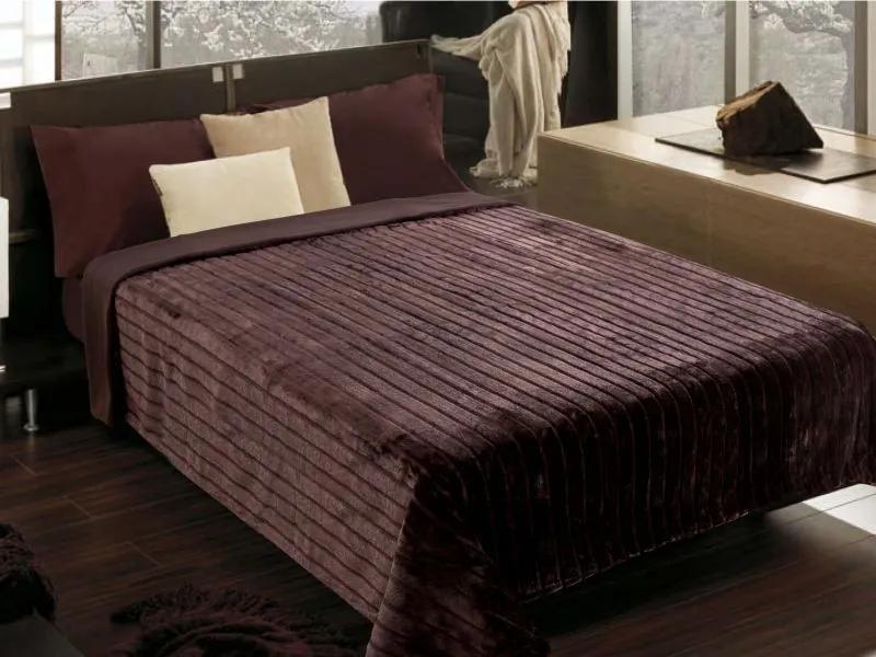 Tmavo hendá deka na posteľ s pruhovaným vzorom