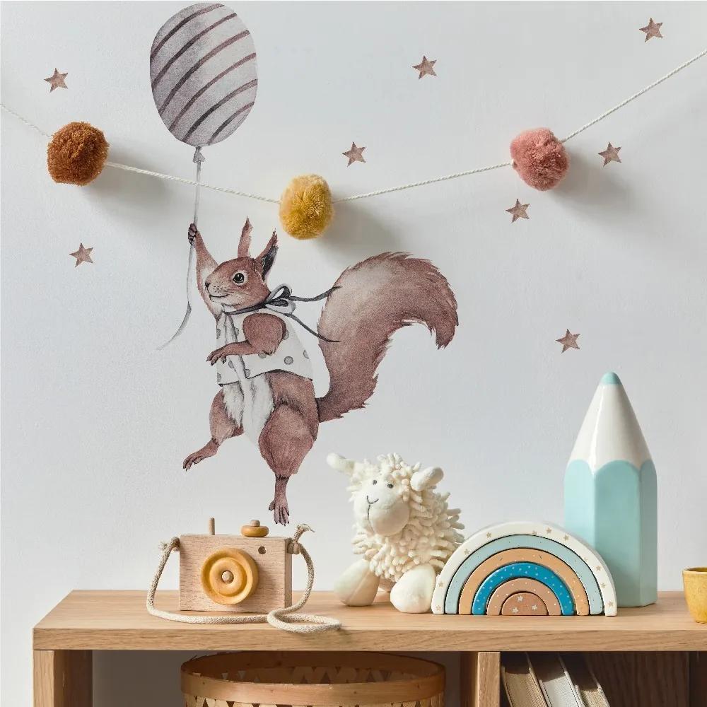 Gario Detská nálepka na stenu Party animals - veverička s balónom
