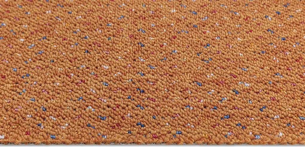 Betap, Metrážny koberec Virtuose 35, na mieru, šíře 4m, oranžová, filc, chodba / predsieň