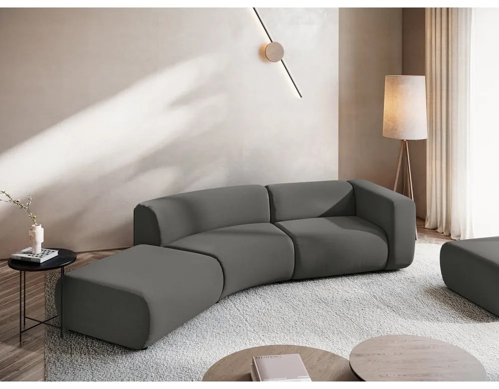 Sivá zamatová leňoška (ľavý roh) Ekahi – Makamii