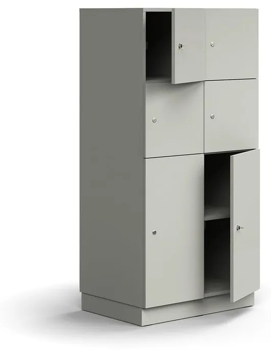 Priehradková skrinka QBUS, 6 priehradiek, so soklom, 1636x800x570 mm, svetlošedá