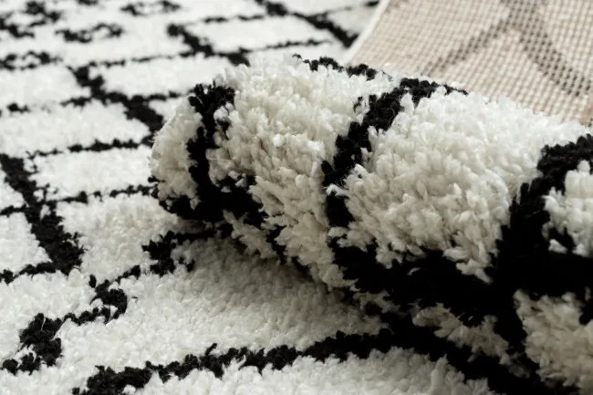 Koberec PROMO BERBER SAFI N9040 biely / čierny