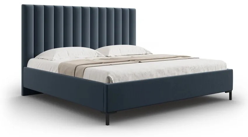 Tmavomodrá čalúnená dvojlôžková posteľ s úložným priestorom s roštom 140x200 cm Casey – Mazzini Beds