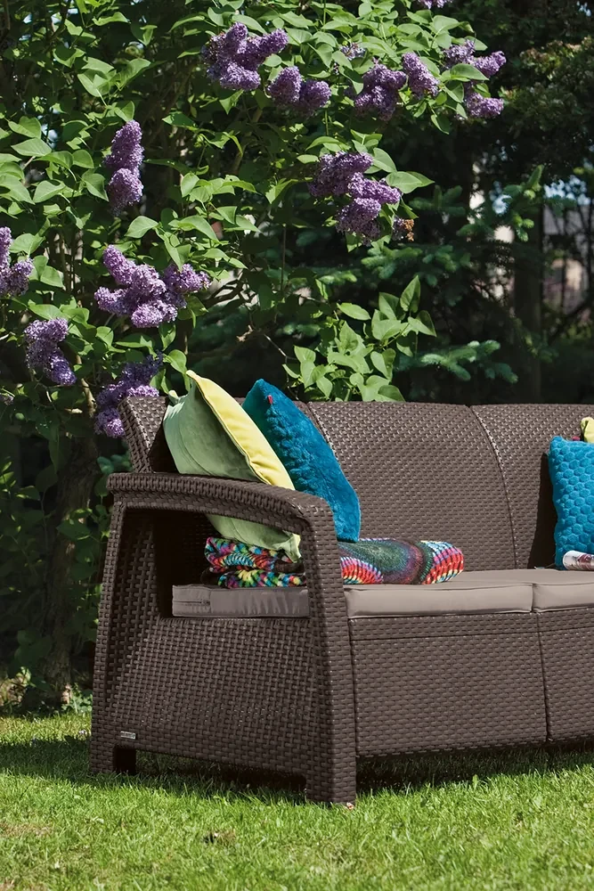 Záhradná pohovka Corfu love seat max - hnedá / šedohnedé podušky