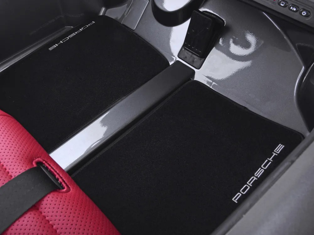 JOKOMISIADA Dvojmiestne elektrické auto na batérie Porsche 911 GT3 s licenciou PA0335