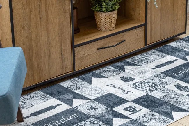 Protišmykový koberec / behúň ANDRE 44211 sivý / strieborný