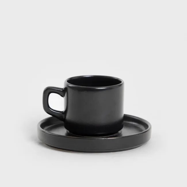 Šálka FAMELIO čierna, s podšálkou 725456 200 ml