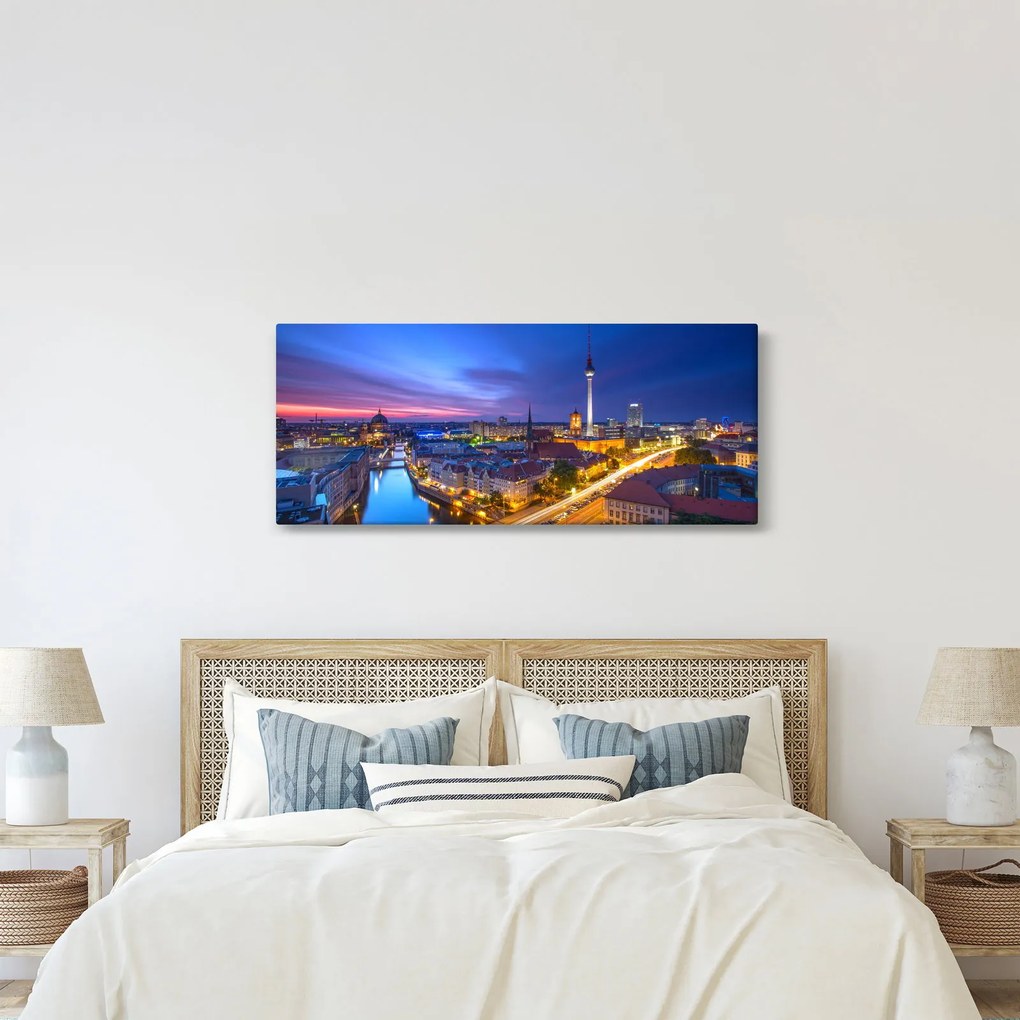 Obraz - Modré nebo nad Berlínom (120x50 cm)