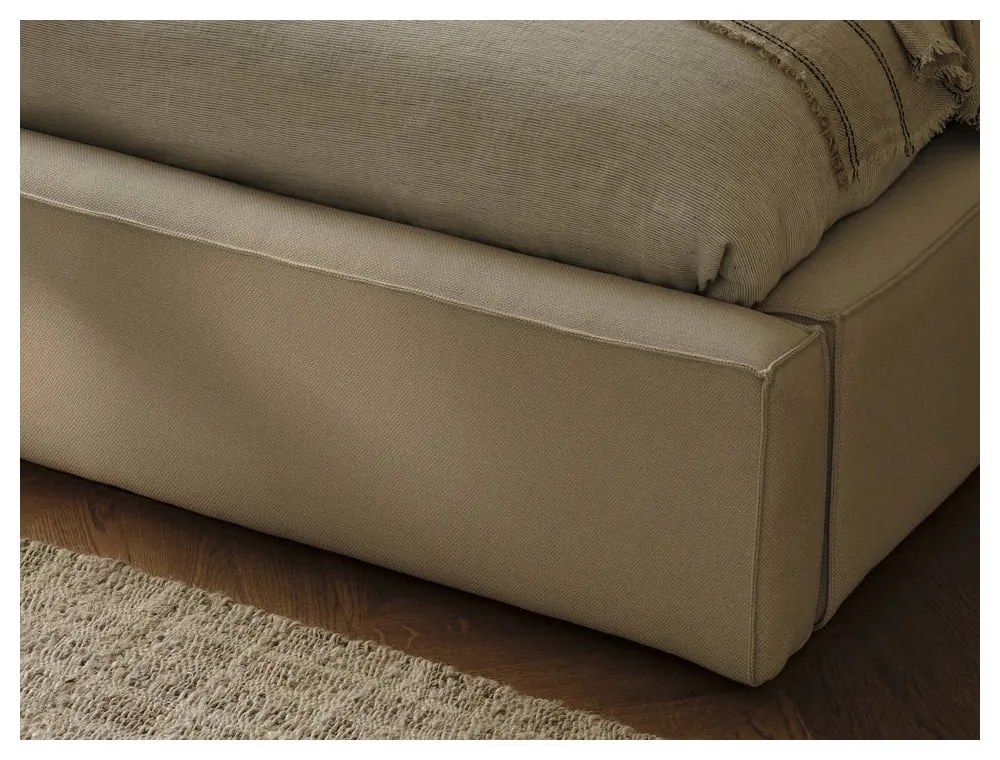Béžová čalúnená dvojlôžková posteľ s úložným priestorom a roštom 200x200 cm Arendal – Cosmopolitan Design