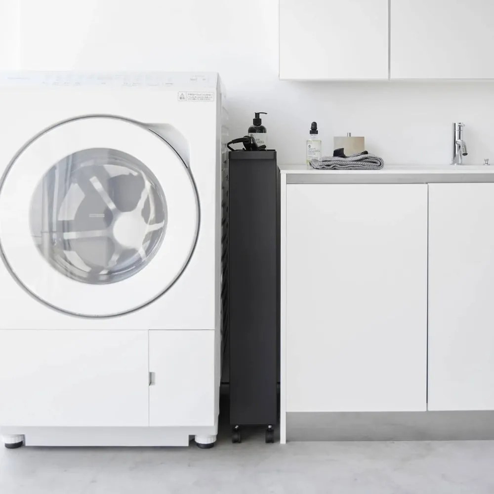 Matne čierny oceľový kúpeľňový regál 48x80,5 cm Tower – YAMAZAKI