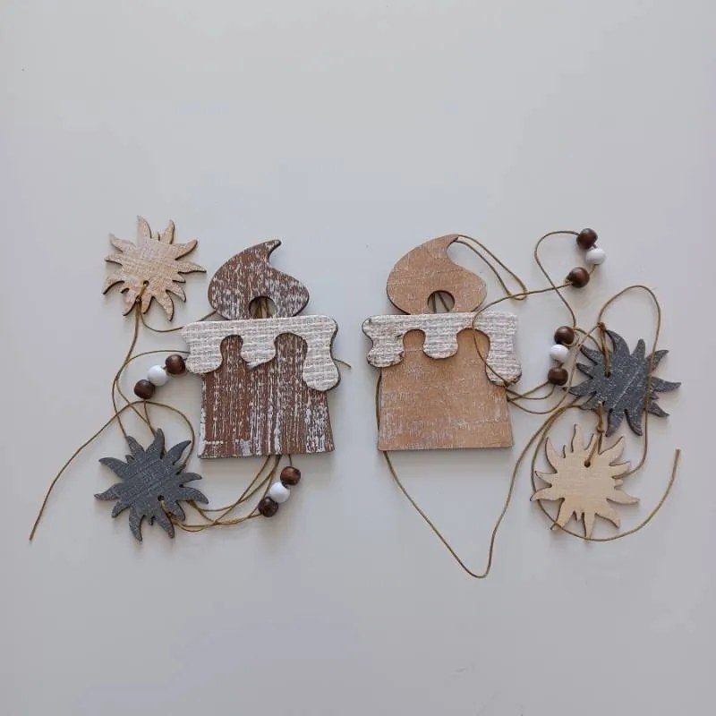 DECOLED Dřevěný závěs svíčka a vločky, 7x11x52 cm