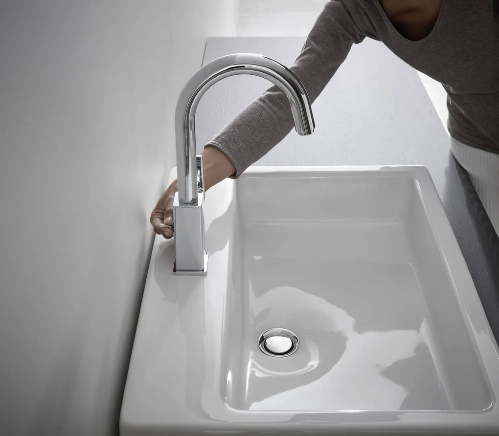 Hansgrohe Vernis Shape, vysoká umývadlová batéria s výpustom a otočným výtokom, EcoSmart, chrómová, HAN-71564000