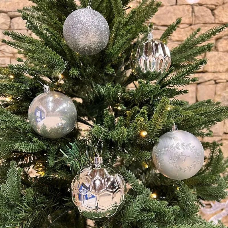 DECOLED Sada vianočných ozdôb strieborné plastové gule 8 cm, balenie 20 ks